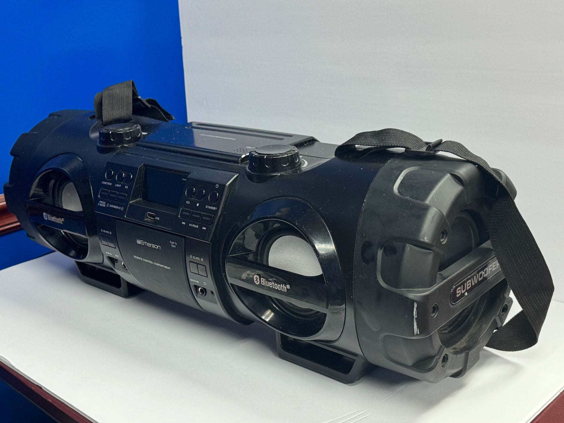 Emerson MP3/CD Bass Reflex Boombox with Bluetooth